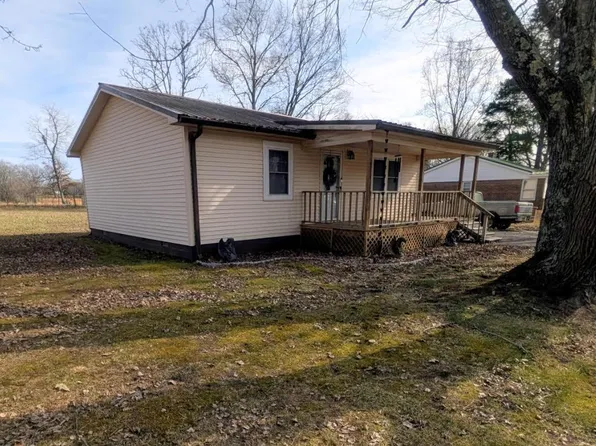 108 Erwin St, Gleason, TN 38229