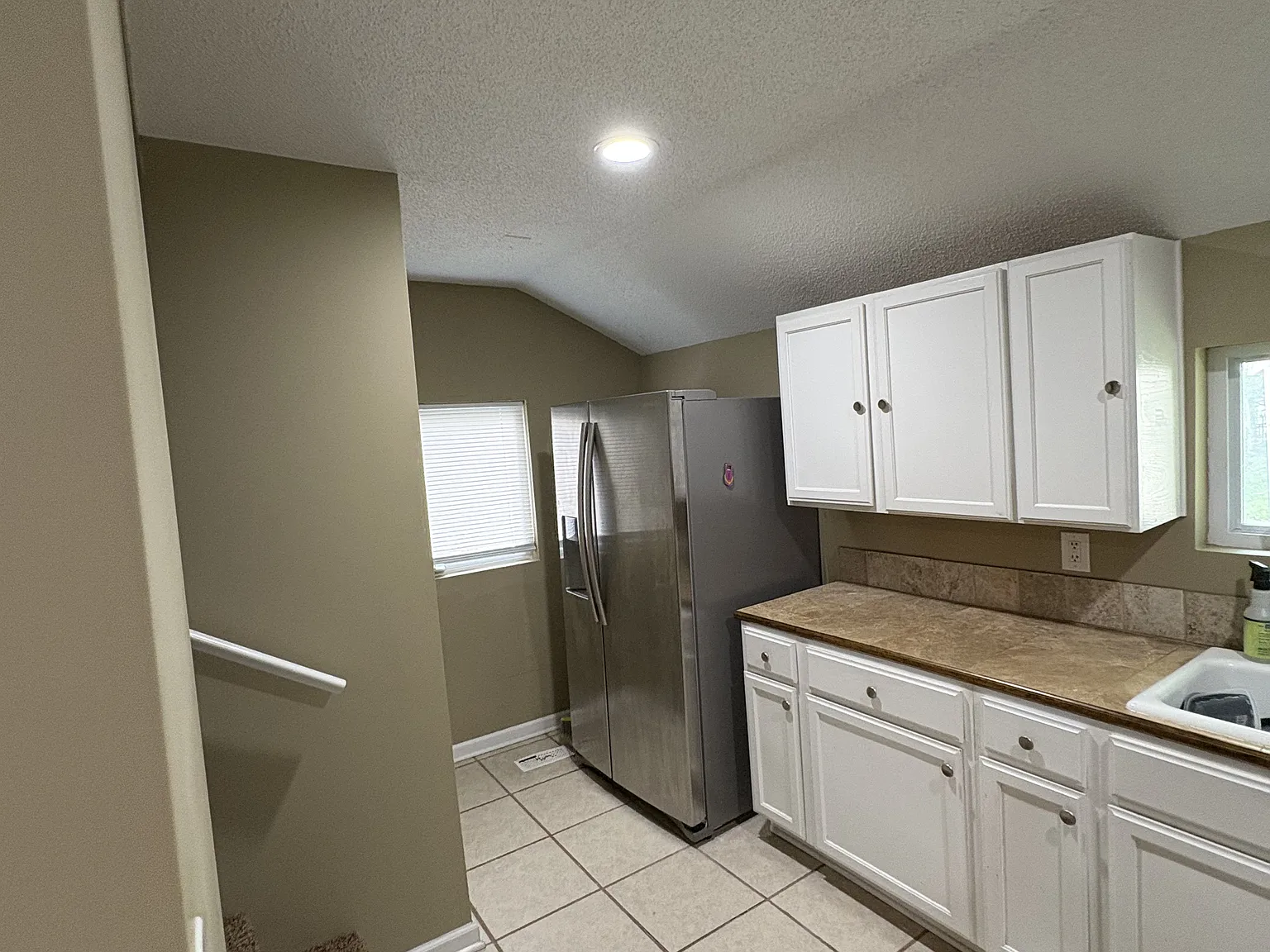 3 bed, 1721 sqft, $750 — Photo 4