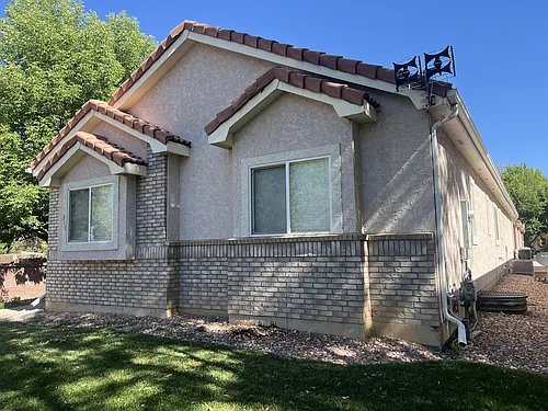 317 Victoria St Photo 1