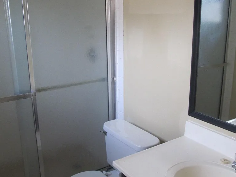 2215 Elizabeth Dr — Photo 8