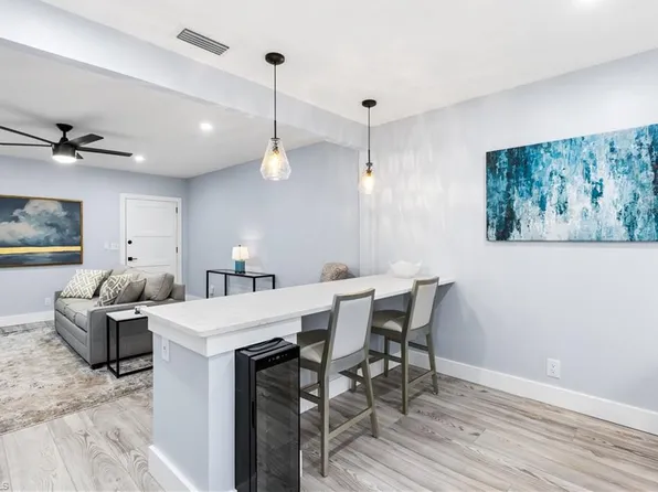 940 3rd ST S #204, NAPLES, FL 34102