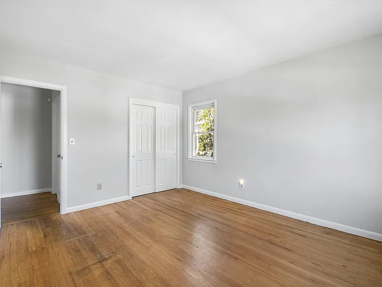 846 Hartsdale Rd — Photo 15