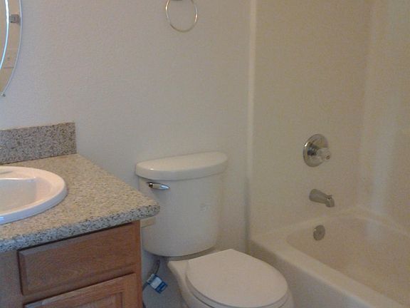 5th image of 13757 Greenwood Pl APT 1