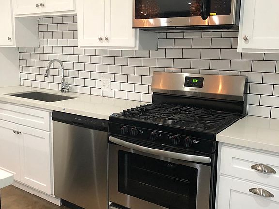 5th image of 1055 5th St APT 4