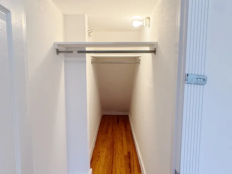 530 Driggs Ave #2L — Photo 12