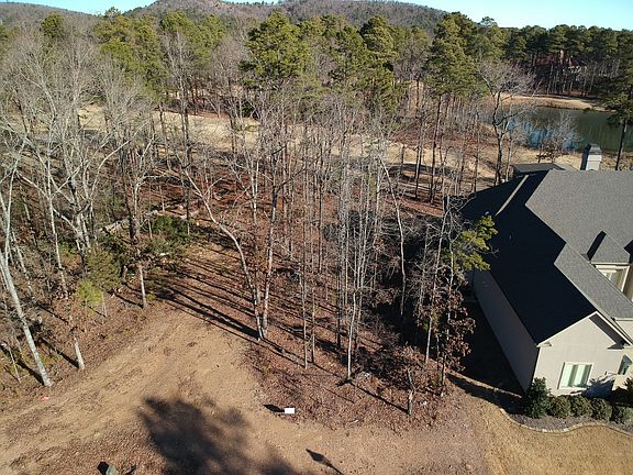 3rd image of 98 Hallen Ct