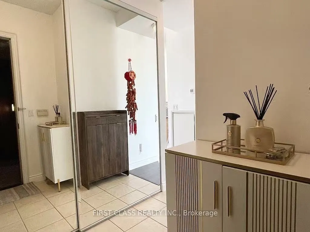 2 bed, $3,100 — Photo 4