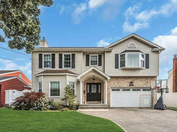 2800 Janet Avenue, North Bellmore, NY 11710