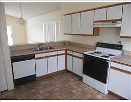 5th image of 2505 Chatham Cir