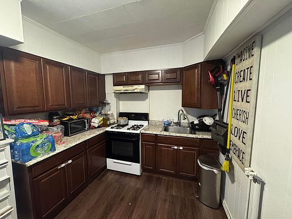 4th image of 15 Cooper St APT 2