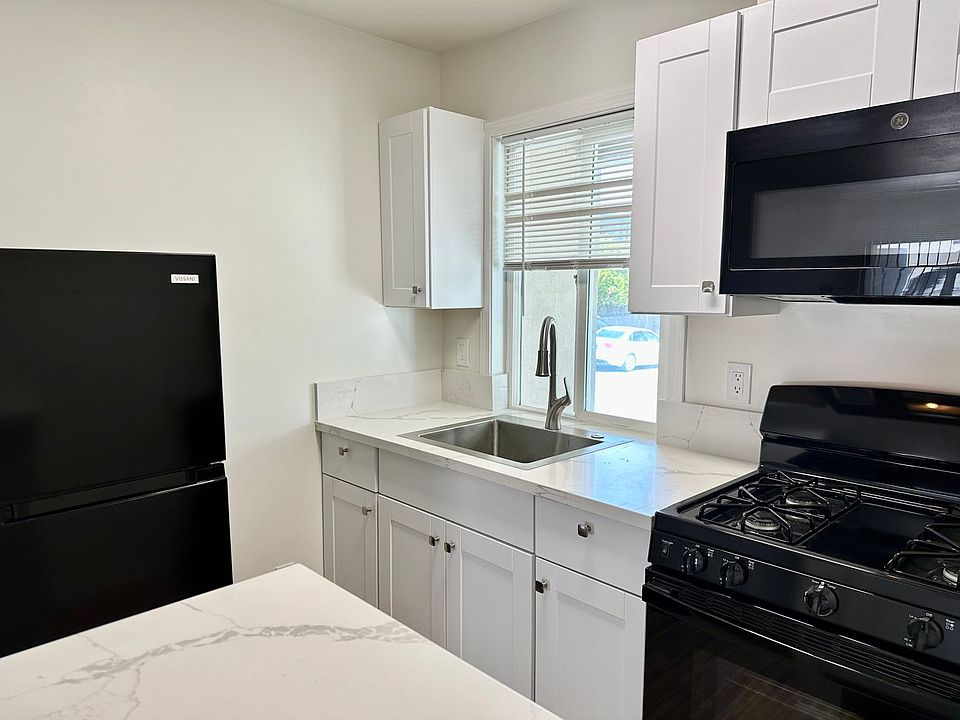 1st image of 4639 Pico St APT 16