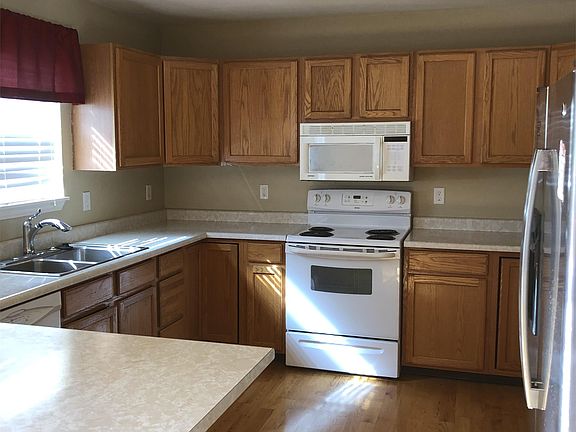 3rd image of 509 Broadview Dr