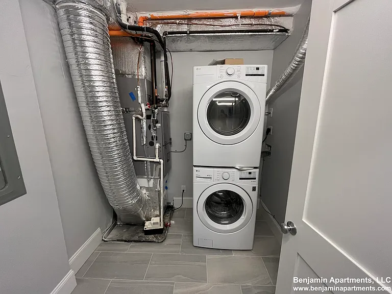 80 N Beacon St #5 — Photo 9