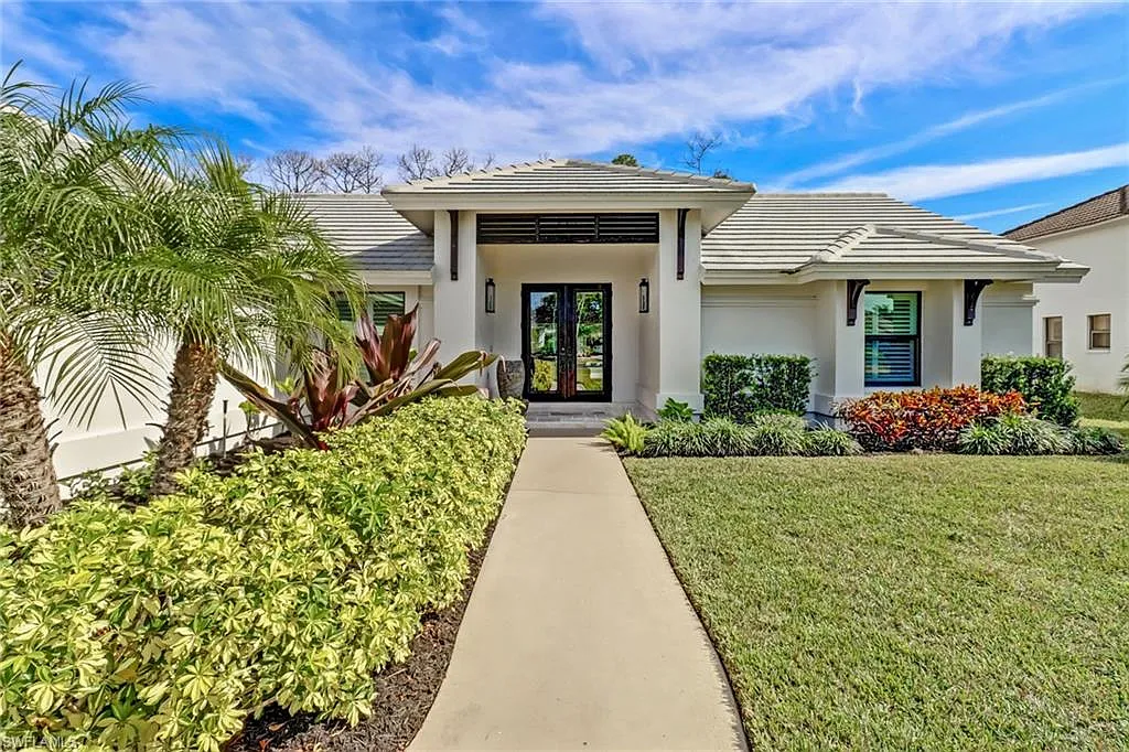 3 bed, 3.5 bath, 2285 sqft, $13,000 — Photo 2