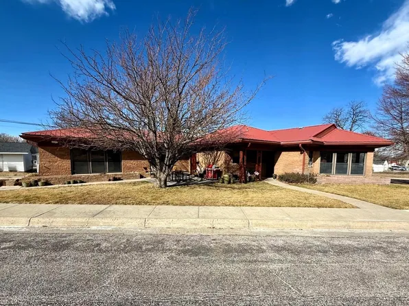 103 Park Ave, Wheatland, WY 82201