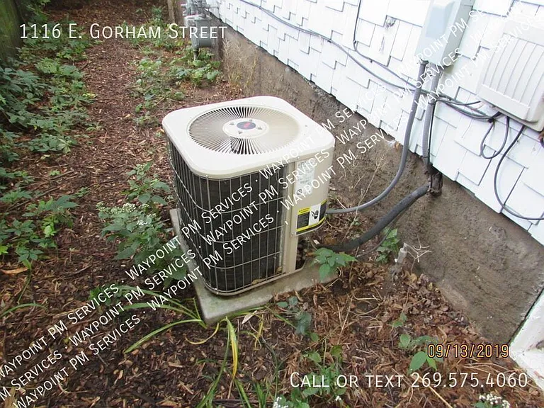 1116 E Gorham St — Photo 17