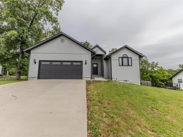 445 Rosenthal Dr, Lebanon, MO 65536