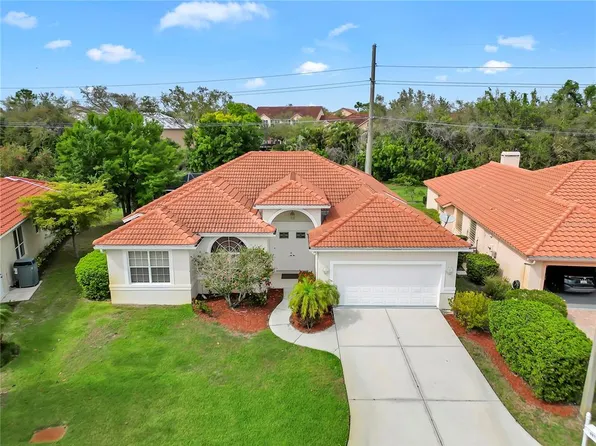 8870 Huntington Pointe Dr, Sarasota, FL 34238
