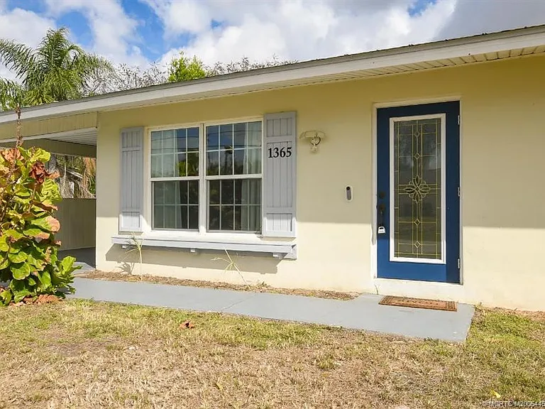 1365 SW Gastador Ave — Photo 5