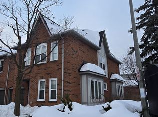 5865 Dalebrook Cres #70B, Mississauga, ON L5M 5X1