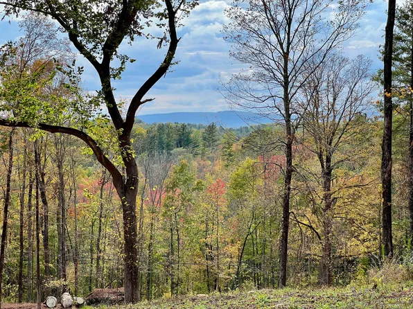 353 Twin Lakes Road, Salisbury, CT 06068