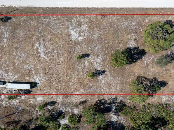7690 14th Pl, Labelle, FL 33935