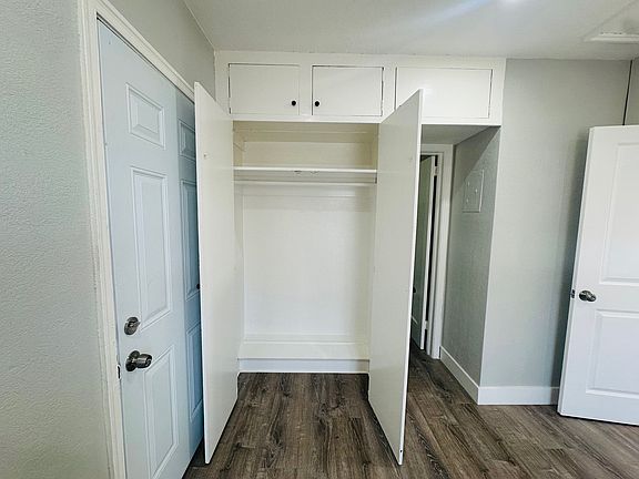 4th image of 330 21st St N #1