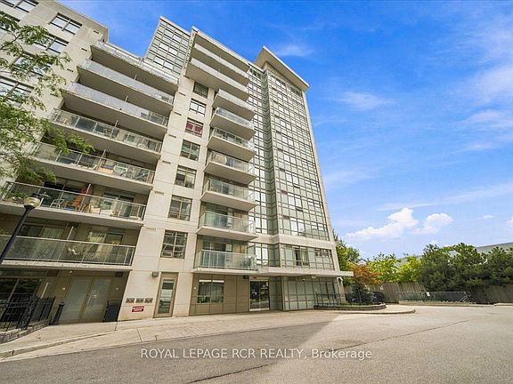 2nd image of 812 Lansdowne Ave #908