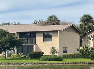 940 Palm View Dr APT 117, Naples, FL 34110