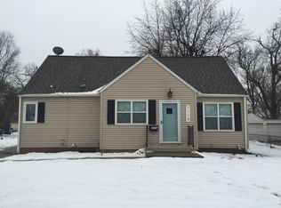 7114 Oliver Smith Dr, Urbandale, IA 50322