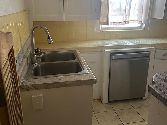 5th image of 4427 Montgall Ave