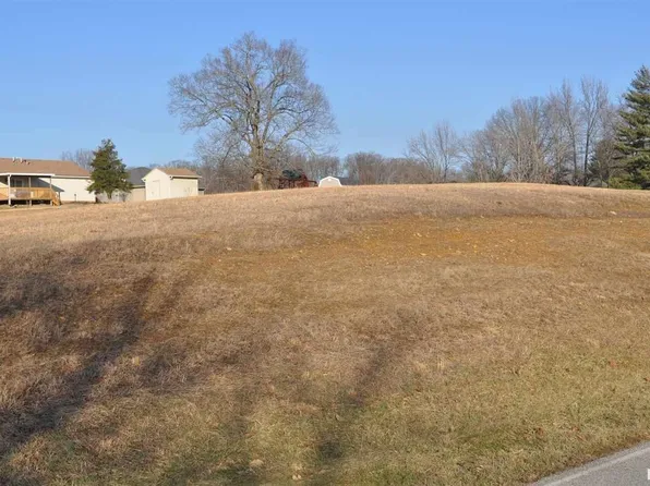 499 S Kasper Dr, Santa Claus, IN 47579