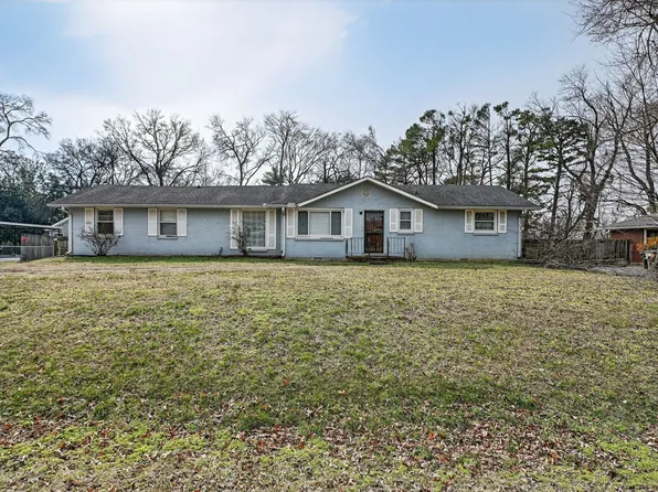 722 Robert Burns Dr, Nashville, TN 37217