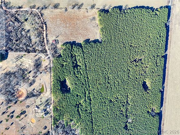 2nd image of 85201 S 4686th Rd