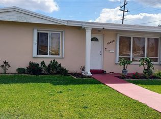 10460 SW 41st Ter, Miami, FL 33165