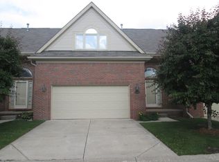 4200 April Ln, Sterling Heights, MI 48310