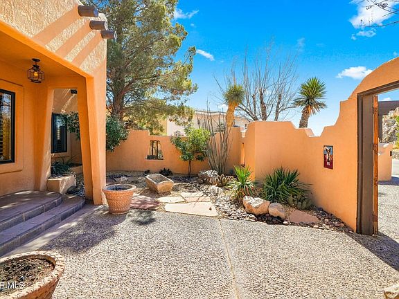 3rd image of 10 Copper Crest Ln