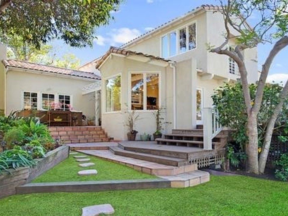 1st image of 6536 Dume Dr