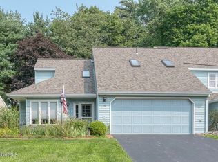 101 Brightonwood Rd, Glenmont, NY 12077