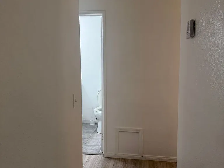 1395 N Pennsylvania Ave — Photo 16