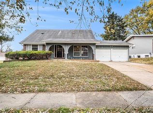 4398 Varano Dr, Florissant, MO 63033