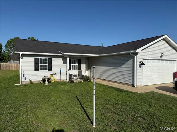 208 Kinder Ave, Sikeston, MO 63801