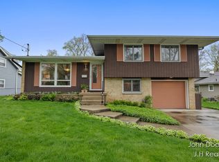 2319 Rosewood Ave SE, Grand Rapids, MI 49506