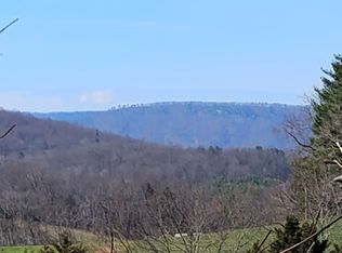 90 Cougar Ln, Lexington, VA 24450