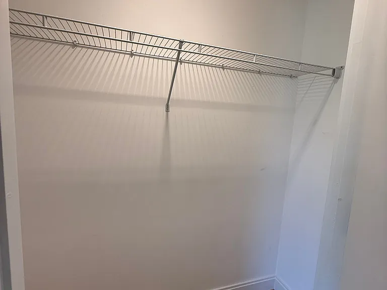 83-84 Gardner St #109L — Photo 16