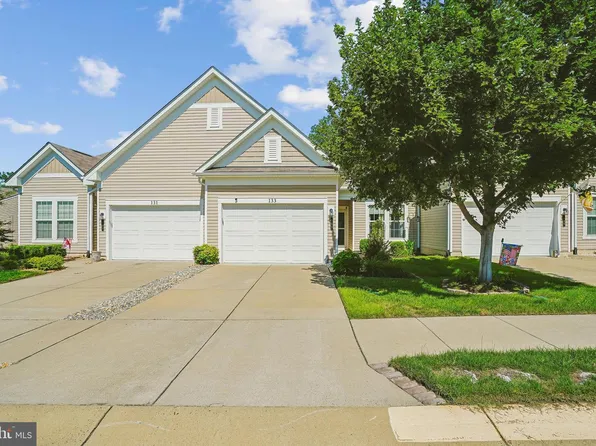 133 Long Point Dr, Fredericksburg, VA 22406