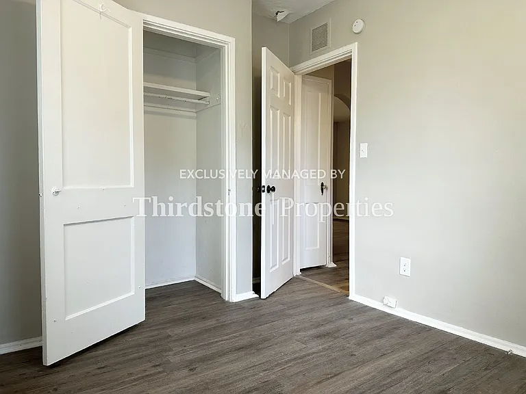 435 Springfield Ct N — Photo 14