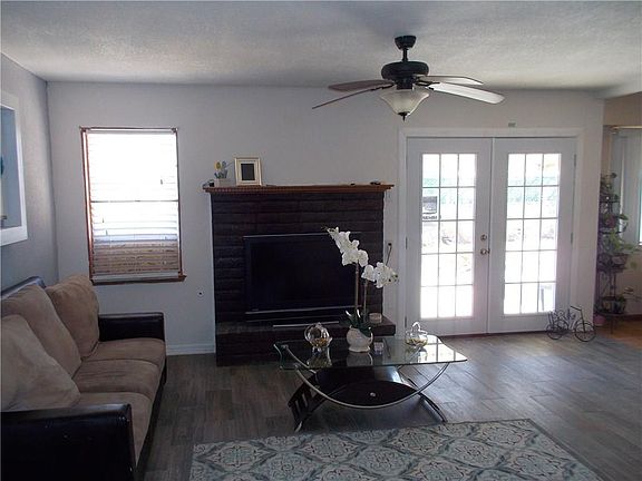 4th image of 344 Fair Lawn Ln