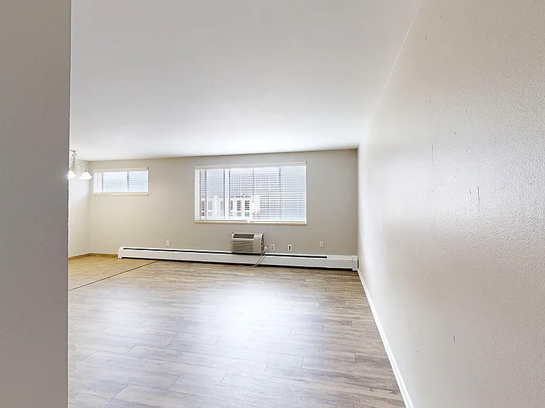 Carousel Apartments — Photo 20