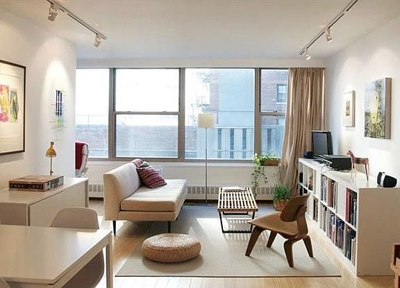 2nd image of 3900 N Lake Shore Dr APT 2H
